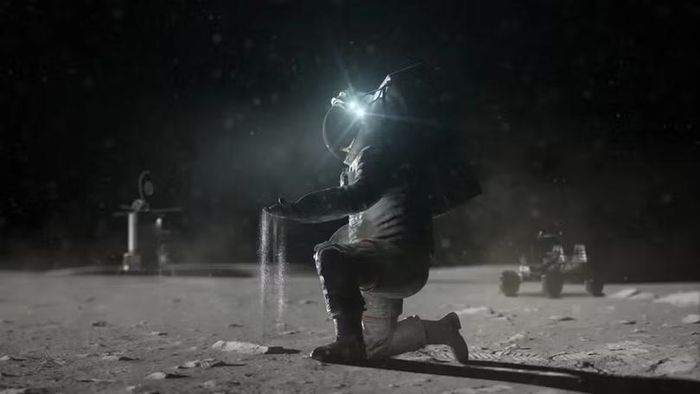 NASA đang tìm giải pháp hạn chế nguy cơ phóng điện từ bộ đồ phi hành gia khi hoạt động trên Mặt Trăng. Ảnh: NASA.
