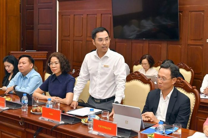 Ông Trần Trung Dũng, Chủ tịch Hội đồng thành viên VAMC chia sẻ tại Họp báo thông tin kết quả hoạt động ngân hàng quý III/2026. Ảnh: Bnews phát