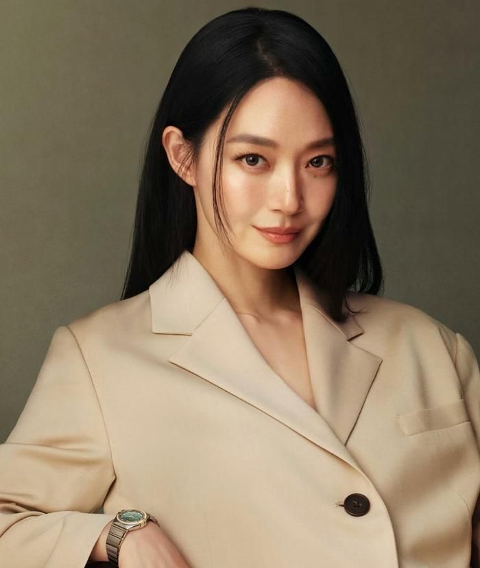 Shin Min Ah sẽ trở lại màn ảnh với bộ phim truyền hình Hoàng Hậu Tái Hôn.
