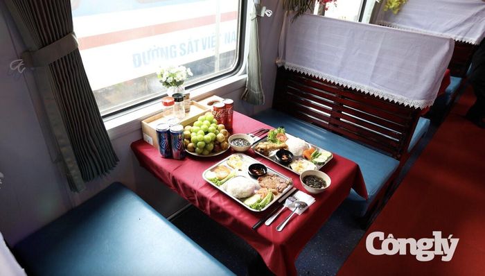 Ra mắt đoàn tàu du lịch chất lượng cao Sài Gòn - Nha Trang.