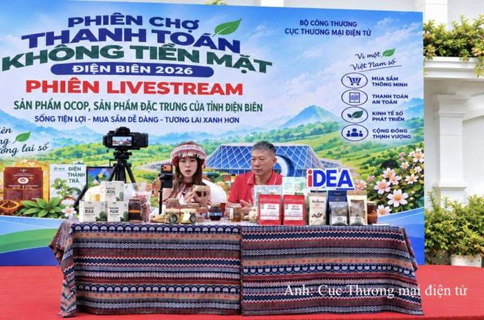 Nâng cao chất lượng sản phẩm, đáp ứng tiêu chuẩn thị trường là cơ sở để doanh nghiệp Việt Nam phát triển xuất khẩu trực tuyến bền vững.