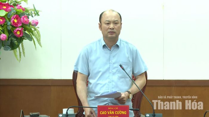 Phó Chủ tịch UBND tỉnh Cao Văn Cường phát biểu chỉ đạo sau hội nghị trực tuyến.