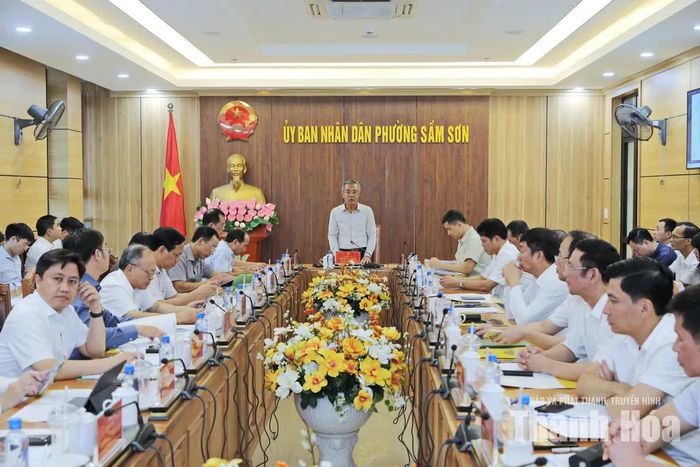Bí thư Tỉnh ủy Lê Đức Thái kết luận buổi làm việc.