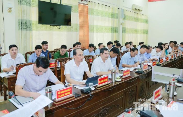 Các đại biểu dự hội nghị.
