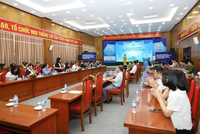 Toàn cảnh hội thảo “Nhà ở cho người nước ngoài sống và làm việc tại Thành phố Bắc Ninh”. Ảnh: Tri Phong