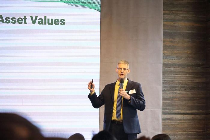 Ông Douglas Snyder, Giám đốc điều hành, Hội đồng Công trình Xanh Việt Nam (VGBC): Nắng nóng ngày một tăng, tác động mạnh đến cuộc sống của con người cũng như hoạt động kinh doanh. Ảnh: Hà Anh