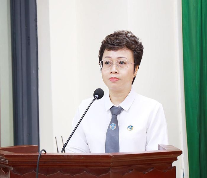 Luật sư Nguyễn Thị Minh Huyền trình bày tham luận góp ý vào dự án Luật Luật sư.