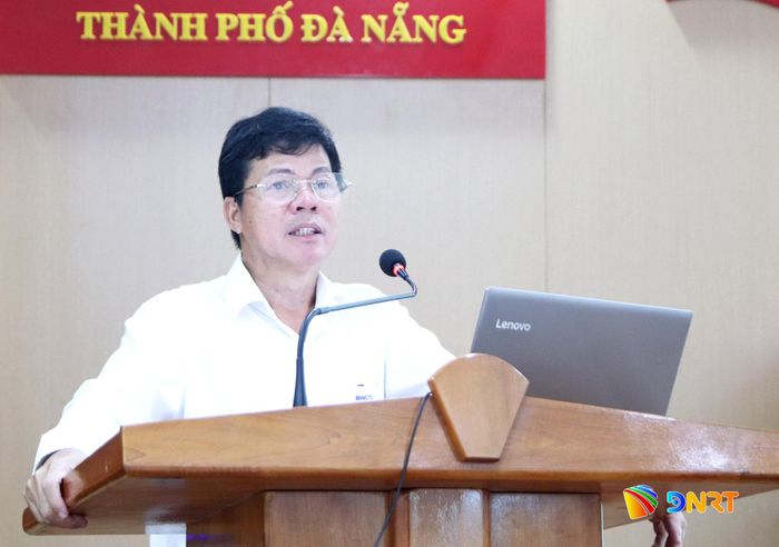 Trưởng ban Nội chính Thành ủy Võ Công Chánh báo cáo tình hình triển khai công tác phòng chống tham nhũng, lãng phí, tiêu cực 9 tháng đầu năm 2026. Ảnh: TRỌNG HUY