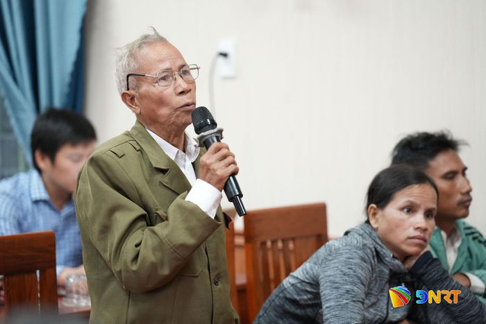 Cử tri xã Trà Tập kiến nghị các vấn đề liên quan đến an sinh xã hội. Ảnh: THIỆN TÙNG