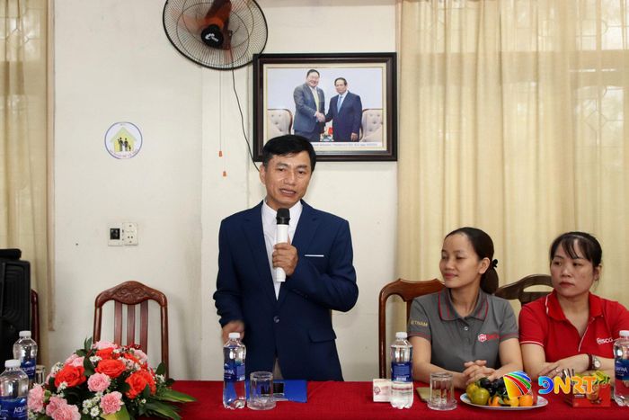 Đại diện lãnh đạo công ty phát biểu tại buổi thăm. Ảnh: TRỌNG HUY