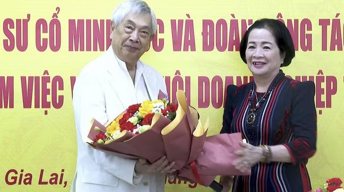  Hiệp hội Doanh nghiệp tỉnh Gia Lai đón tiếp và làm việc với Giáo sư Cổ Minh Đức - Giáo sư kinh tế tại Viện Khoa học Ứng dụng Quốc gia Lyon (INSA Lyon, Pháp), ngày 28-9-2026. Ảnh: ĐVCC 