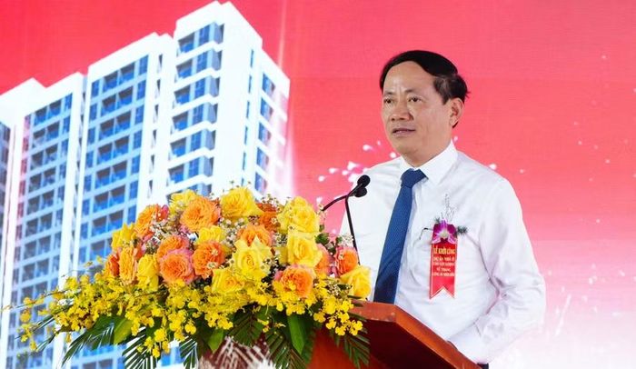  Chủ tịch UBND tỉnh Phạm Anh Tuấn nhấn mạnh ý nghĩa thiết thực của công trình, góp phần chăm lo đời sống lực lượng Công an nhân dân. Ảnh: Trung Nghĩa 