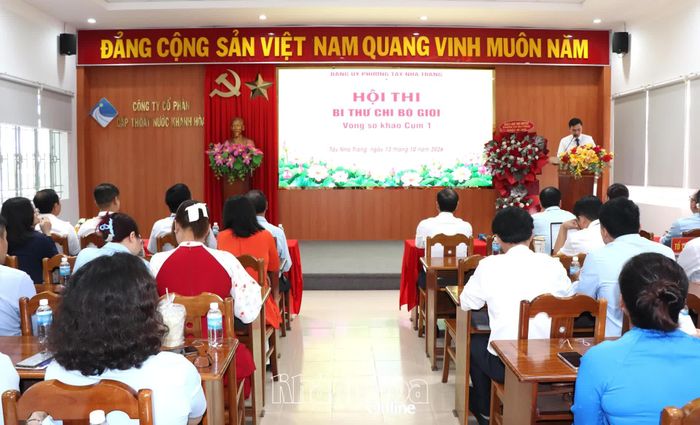 Quang cảnh hội thi.