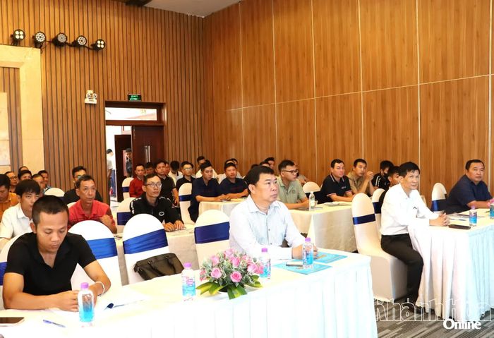 Quang cảnh lớp huấn luyện.
