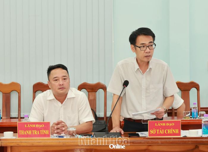 Lãnh đạo Sở Tài chính phát biểu tại buổi làm việc.