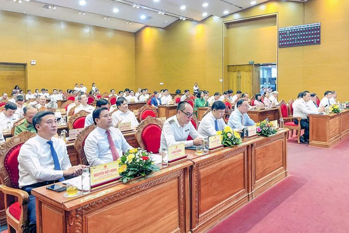 Các đại biểu dự hội nghị.