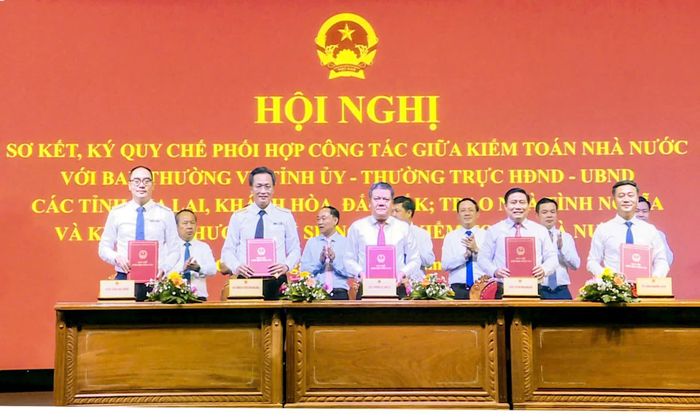 Kiểm toán nhà nước ký quy chế phối hợp công tác với Ban Thường vụ Tỉnh ủy, Thường trực HĐND và UBND tỉnh Khánh Hòa.