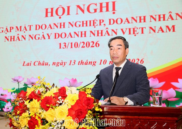 Ông Mai Xuân Hà - Chủ tịch Hiệp hội Doanh nghiệp tỉnh phát biểu tại hội nghị. 