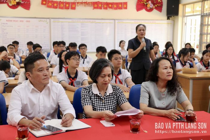 Đại biểu dự buổi giao lưu
