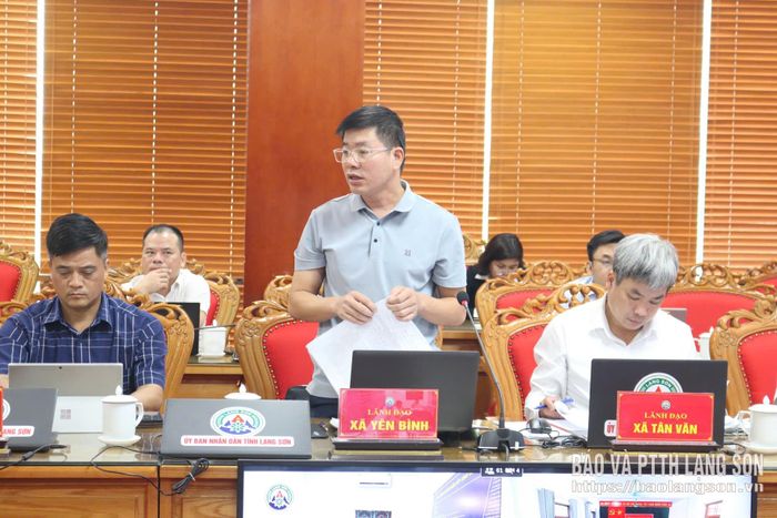 Lãnh đạo xã Yên Bình phát biểu tại cuộc họp