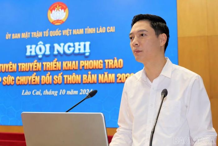 Đồng chí Nguyễn Ngọc Linh - Phó Chủ tịch Ủy ban MTTQ Việt Nam tỉnh phát biểu chỉ đạo tại hội nghị.