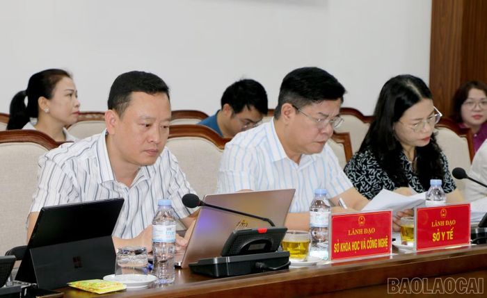 Các đại biểu tham dự hội nghị.