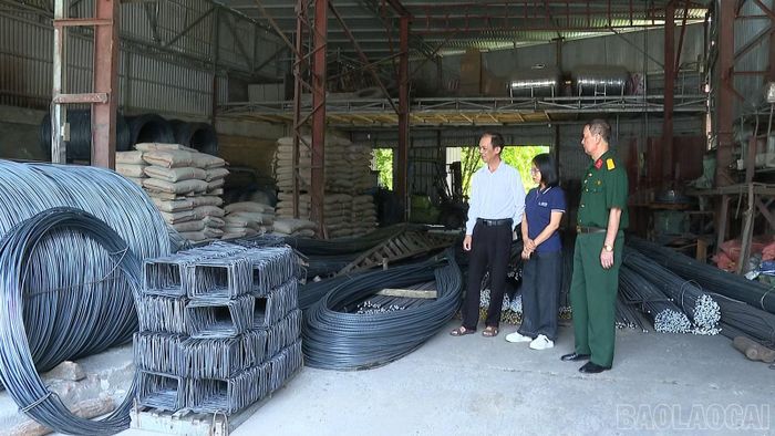 Mô hình kinh doanh sản xuất vật liệu xây dựng của doanh nhân cựu chiến binh Trần Xuân Cống, xã Mậu A.