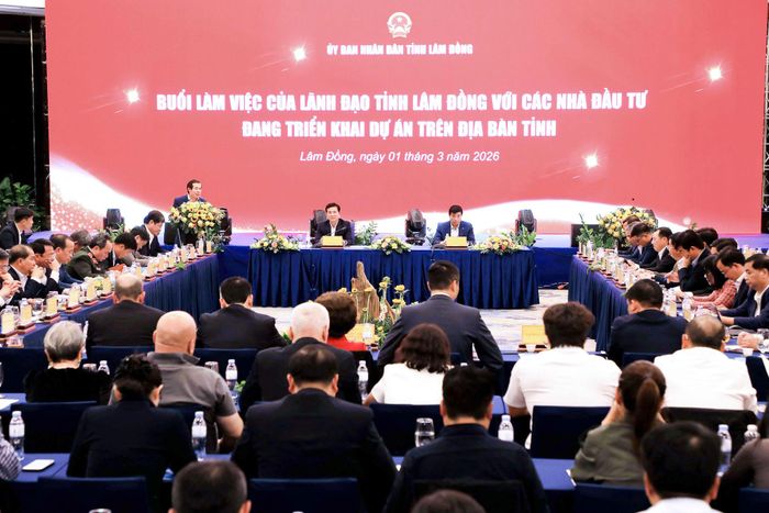 Lãnh đạo tỉnh Lâm Đồng làm việc với các nhà đầu tư đang triển khai dự án trên địa bàn tỉnh vào ngày 1/3/2026
