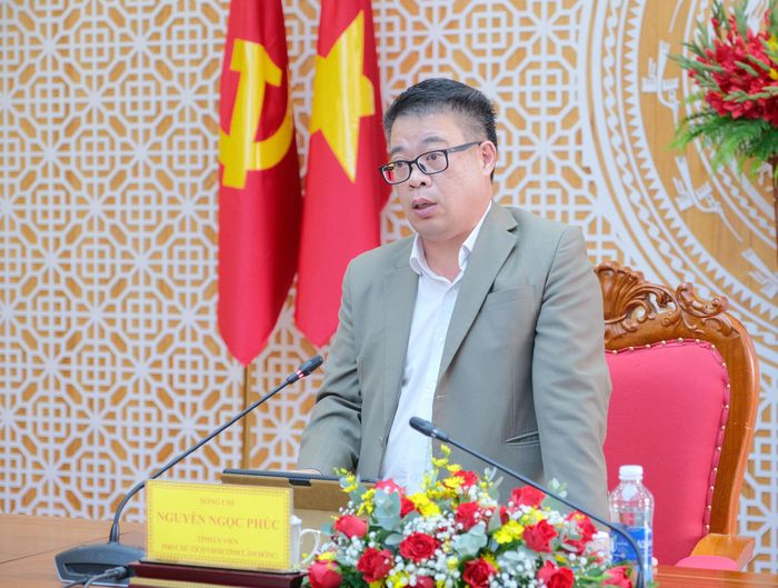Phó Chủ tịch UBND tỉnh Nguyễn Ngọc Phúc báo cáo tình hình tỉnh Lâm Đồng tại cuộc họp