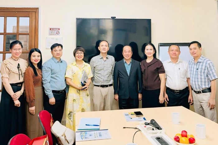 Đoàn công tác đến thăm và làm việc với Tổ chức Stichting IDH (IDH/Hà Lan)