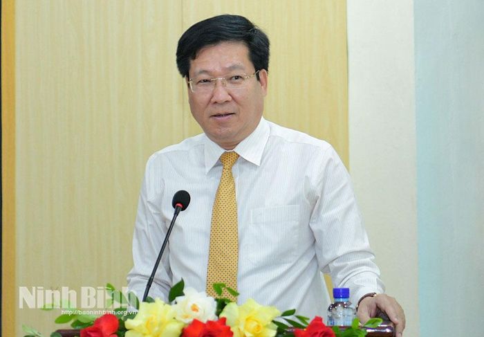Đồng chí Lê Xuân Huy, Tỉnh ủy viên, Phó Chủ tịch HĐND tỉnh phát biểu chỉ đạo tại Kỳ họp.