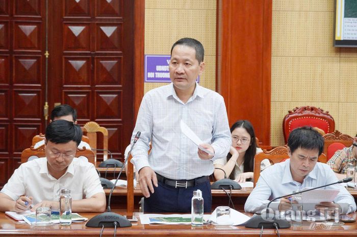 Đại diện lãnh đạo Sở Tài chính báo cáo tại buổi làm việc - Ảnh: N.L