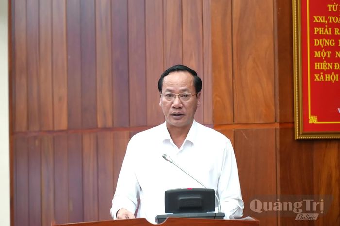 Đại diện lãnh đạo Sở Tài chính báo cáo tiến độ giải ngân nguồn vốn đầu tư công các dự án phát triển khoa học, công nghệ, đổi mới sáng tạo và chuyển đổi số - Ảnh: T.Đ