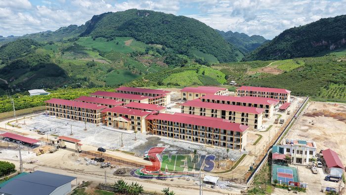 Công trình Trường phổ thông nội trú liên cấp TH và THCS xã Lóng Phiêng do Công ty TNHH MTV K50, tỉnh Sơn La thi công xây dựng.