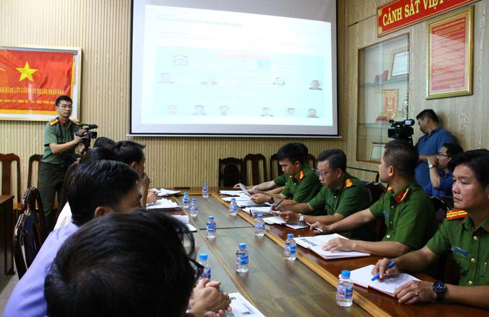 Qua công tác nắm bắt địa bàn, cảnh sát đã bắt khẩn cấp 11 đối tượng.