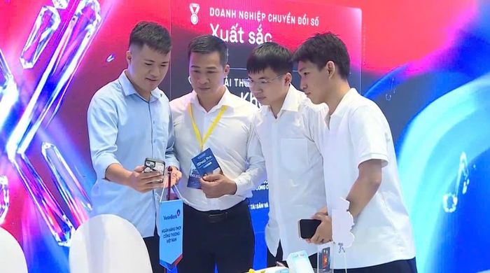 Số hóa tín dụng phải đi cùng an toàn tài chính.
