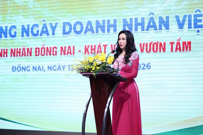 Bà Lê Nữ Thùy Dương, Tổng Giám đốc Công ty CP Đầu tư và Kinh doanh Golf Long Thành chia sẻ tại sự kiện.