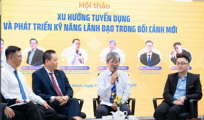  Trên cương vị Chủ tịch Hội Cựu học viên Trường Đại học Công nghệ TP.HCM (HUTECH), ông luôn đau đáu với bài toán phát triển năng lực cho người trẻ. 