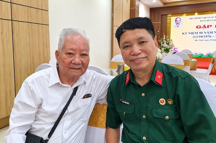Kỷ niệm của nguyên Đại đội trưởng C58 Vũ Tuấn Oanh (sinh 1940) và Đặng Vương Hưng.