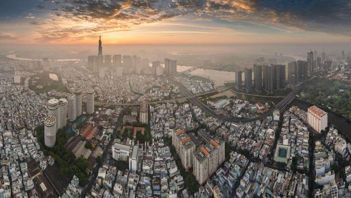  Sài Gòn trong nắng sớm. Ảnh: Văn Trung 