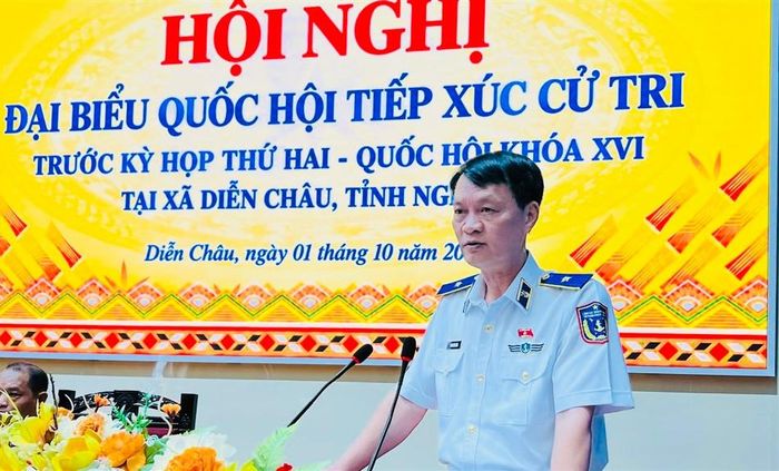 Thiếu tướng Lương Đình Hưng thông tin dự kiến nội dung, chương trình Kỳ họp thứ Hai. Ảnh: Vân Anh