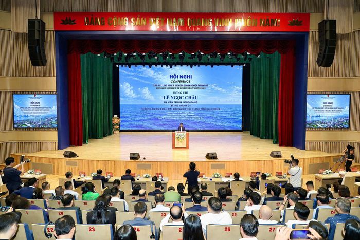 Hội nghị gặp mặt, lắng nghe ý kiến của doanh nghiệp thành phố Hải Phòng. Ảnh: Duy Thính