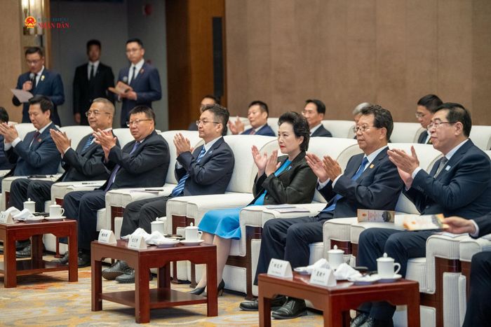 Các đại biểu tham dự cuộc tiếp