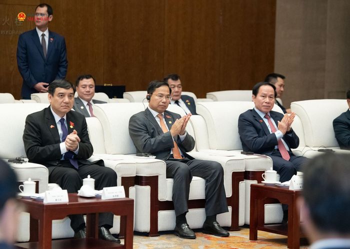 Các đại biểu tham dự cuộc tiếp