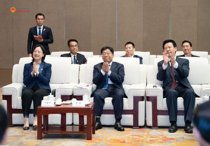 Các đại biểu tham dự cuộc tiếp