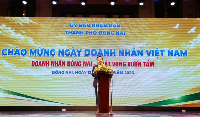 Chủ tịch UBND TP. Đồng Nai Nguyễn Văn Út phát biểu tại hội nghị. Ảnh: Văn Dũng