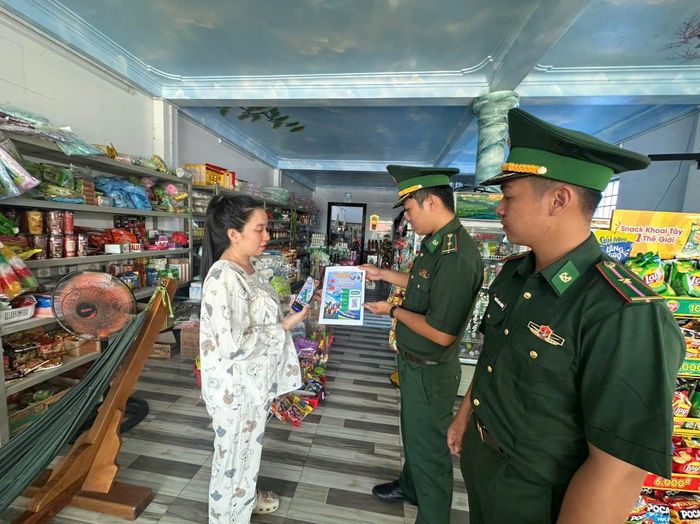 Chuyển đổi số đang từng bước đến gần hơn với người dân nơi địa đầu cực Nam Tổ quốc. Ảnh: Lam Khánh