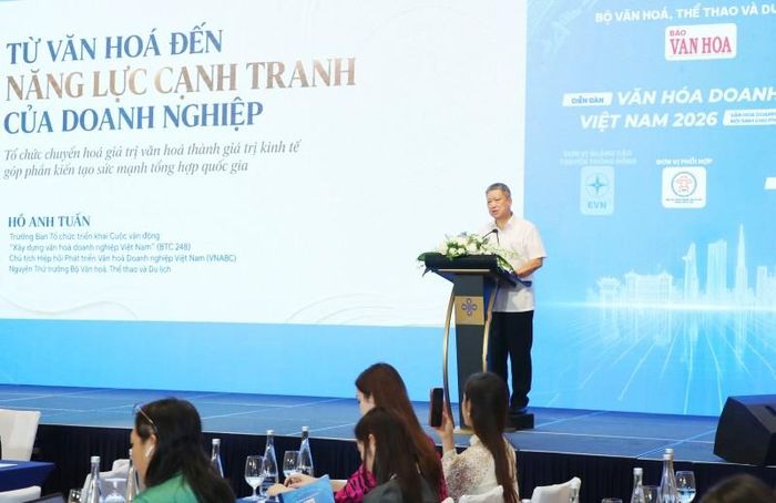 Tại diễn đàn, ông Hồ Anh Tuấn, Chủ tịch Hiệp hội Phát triển Văn hóa Doanh nghiệp Việt Nam đề xuất 4 cơ chế giúp chuyển hóa các giá trị văn hóa thành năng lực cạnh tranh của doanh nghiệp. Ảnh: BTC.