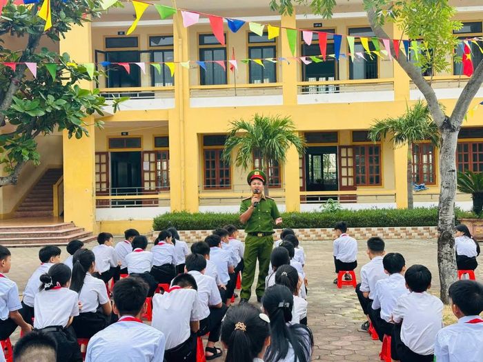 Tuyên truyền trực tiếp giúp học sinh nâng cao nhận thức, hiểu biết pháp luật tốt hơn