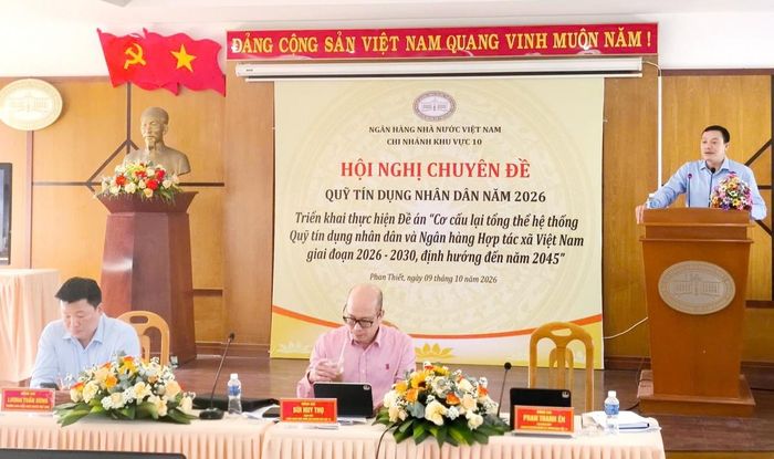 Ông Phan Thanh Én, Phó Giám đốc NHNN Khu vực 10, phát biểu chỉ đạo và kết luận hội nghị (Ảnh: NHNN KV 10)